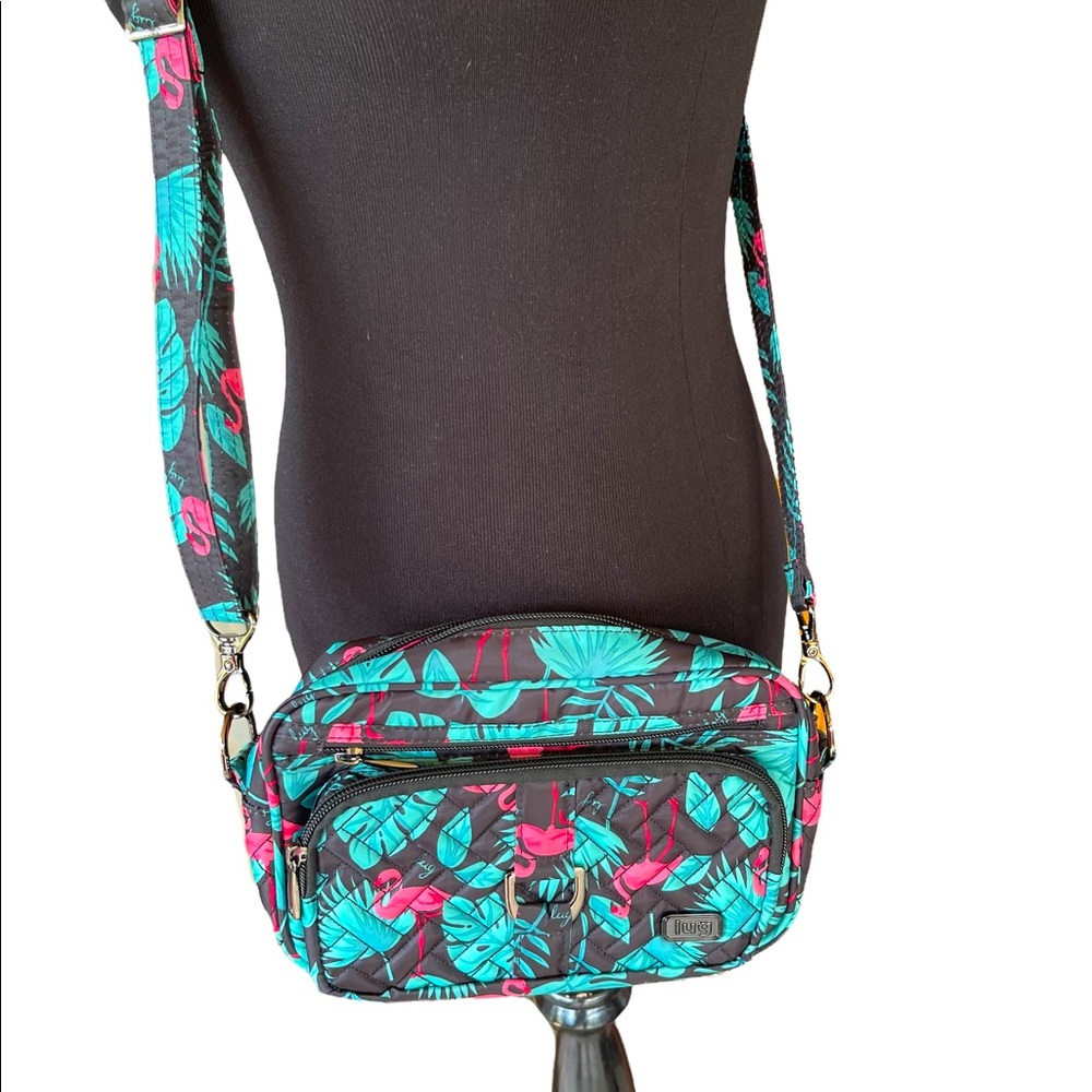 Lug Carousel in Flamingo Black